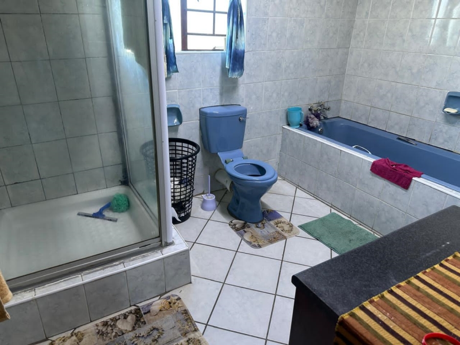 8 Bedroom Property for Sale in Oos Einde North West